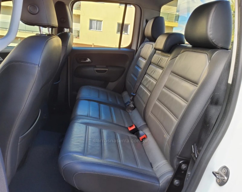 AMAROK 3.0 V6 TDI HIGHLINE CD DIESEL 4MOTION AUTOMÁTICO - 2018 - NãO-ME-TOQUE