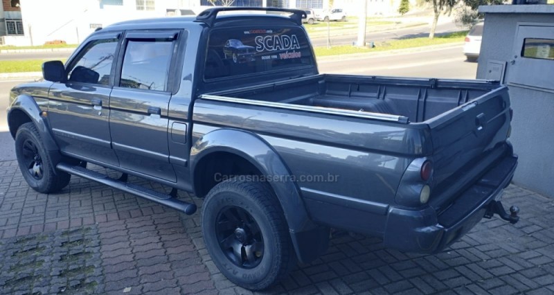 L200 2.4 GLS SPORT 4X4 CD 16V TURBO DIESEL 4P AUTOMÁTICO - 2005 - CAXIAS DO SUL