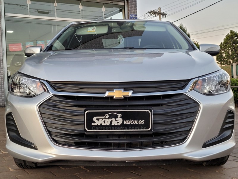 ONIX 1.0  LT 12V FLEX 4P MANUAL - 2022 - VACARIA