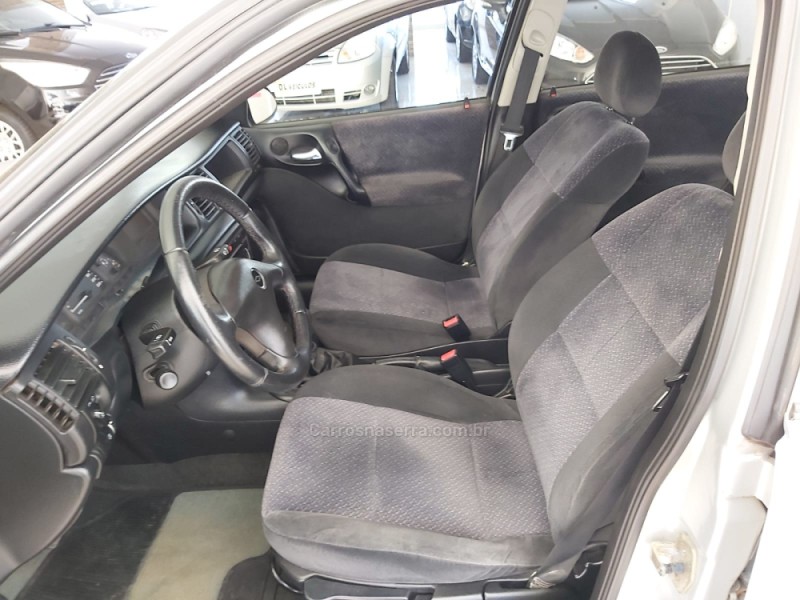 VECTRA 2.2 MPFI GLS 8V GASOLINA 4P MANUAL - 2001 - NOVA BASSANO