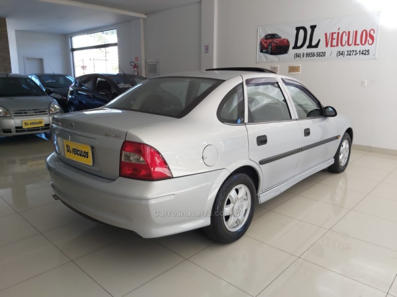 VECTRA 2.2 MPFI GLS 8V GASOLINA 4P MANUAL - 2001 - NOVA BASSANO