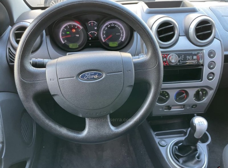 FIESTA 1.6 MPI SEDAN 8V FLEX 4P MANUAL - 2014 - NOVO HAMBURGO