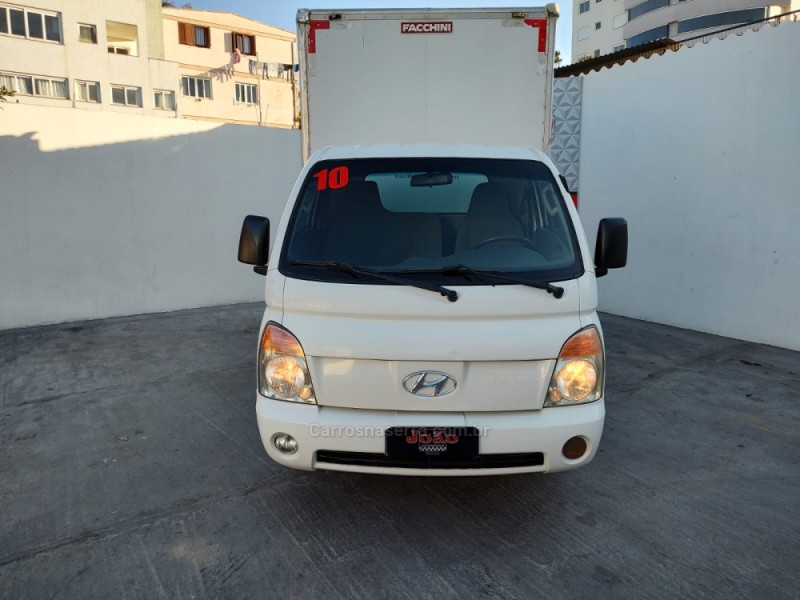 HR 2.5 TCI HD BAU 4X2 8V 97CV TURBO INTERCOOLER DIESEL 2P MANUAL - 2010 - CASCA