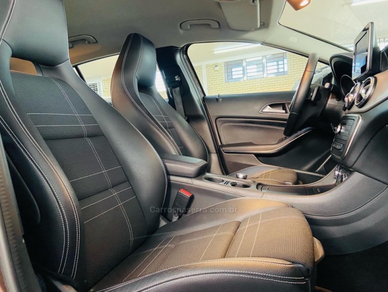 GLA 200 1.6 CGI ADVANCE 16V TURBO FLEX 4P AUTOMÁTICO - 2017 - CAPELA DE SANTANA