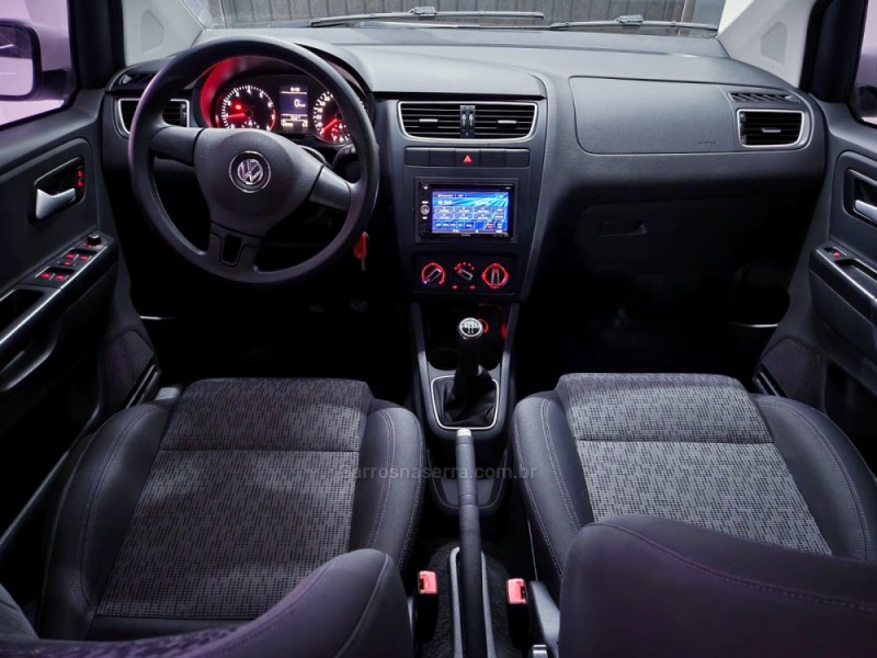 SPACEFOX 1.6 MI TREND 8V FLEX 4P MANUAL - 2013 - CAMPO BOM