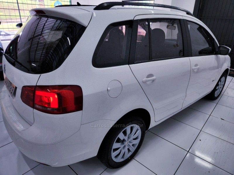 SPACEFOX 1.6 MI TREND 8V FLEX 4P MANUAL - 2013 - CAMPO BOM