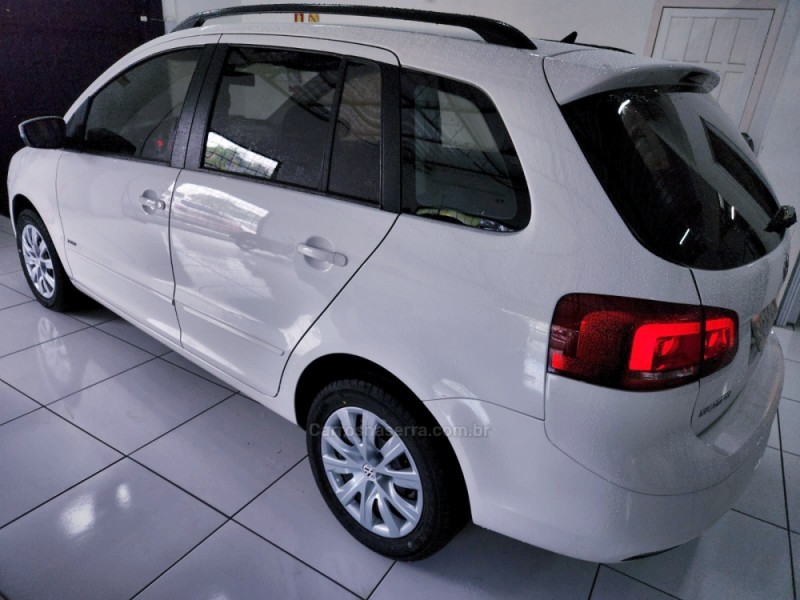 SPACEFOX 1.6 MI TREND 8V FLEX 4P MANUAL - 2013 - CAMPO BOM