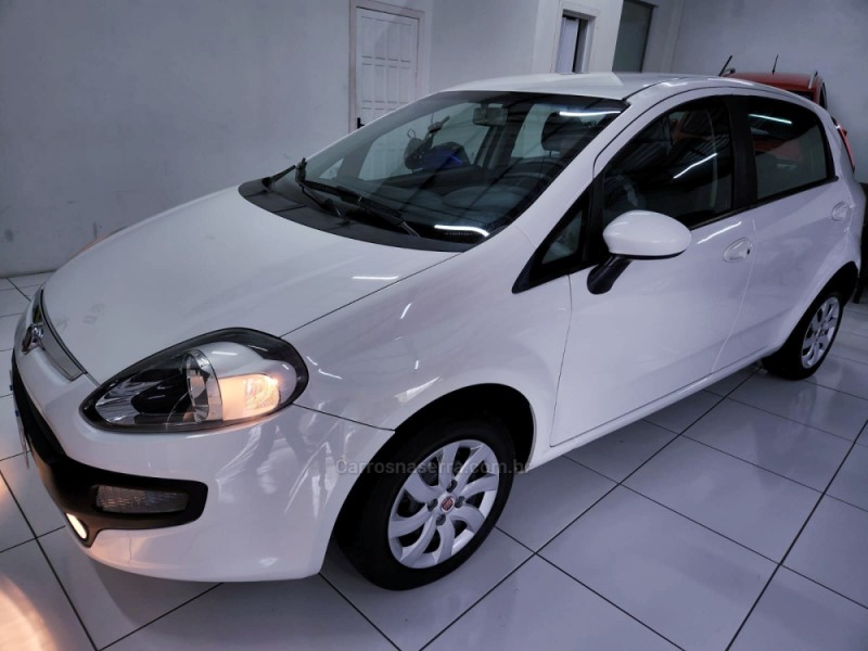 PUNTO 1.4 ATTRACTIVE 8V FLEX 4P MANUAL