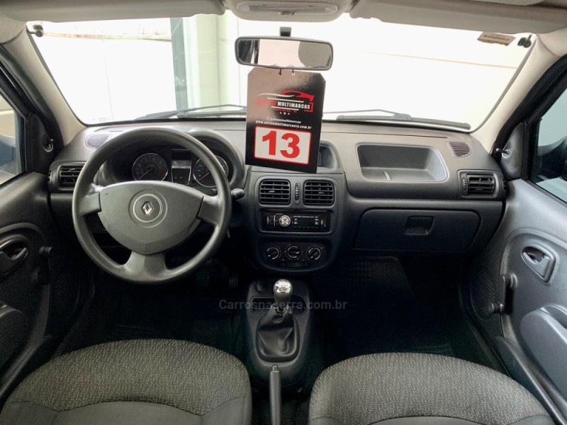 CLIO 1.0 EXPRESSION 16V FLEX 4P MANUAL - 2013 - CAXIAS DO SUL