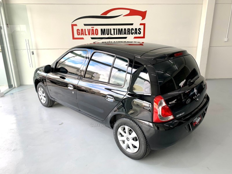 CLIO 1.0 EXPRESSION 16V FLEX 4P MANUAL - 2013 - CAXIAS DO SUL