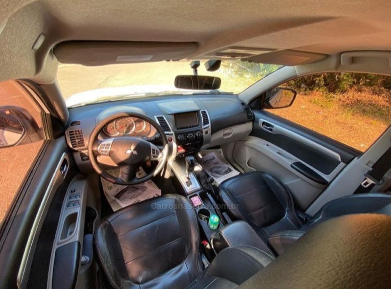 PAJERO DAKAR 3.2 4X4 16V 7 LUGARES TURBO INTERCOOLER DIESEL 4P AUTOMÁTICO - 2012 - LAGOA VERMELHA