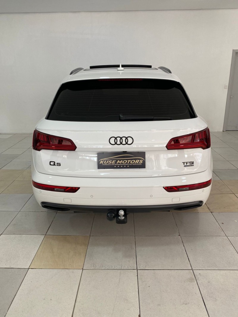 Q5 2.0 TFSI AMBITION S TRONIC 16V GASOLINA 4P AUTOMÁTICO - 2018 - CAXIAS DO SUL