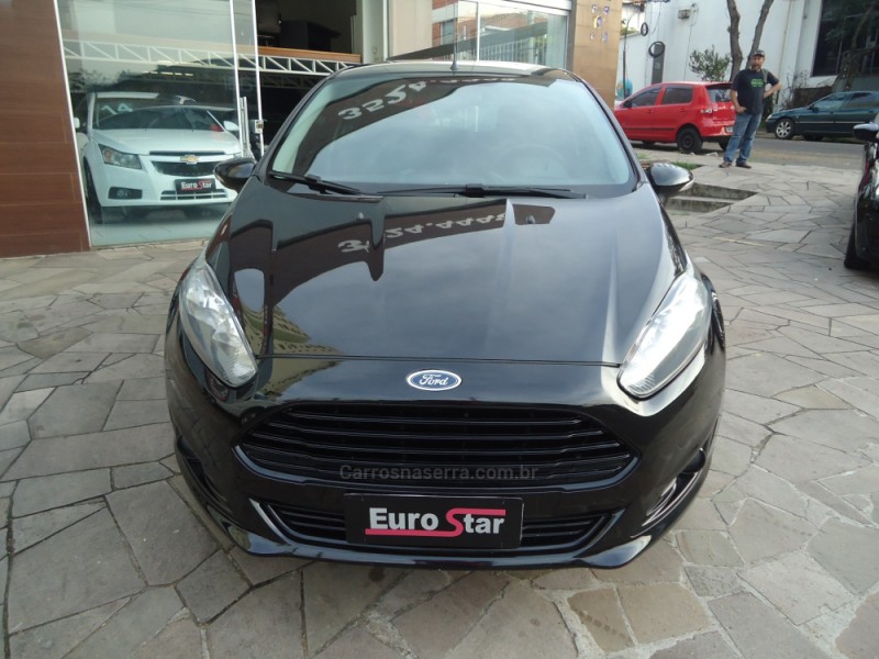 FIESTA 1.6 SE STYLE HATCH 16V FLEX 4P MANUAL - 2017 - NOVO HAMBURGO