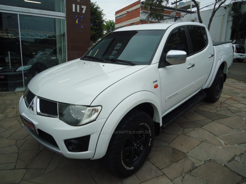 L200 TRITON 3.2 HPE 4X4 CD 16V TURBO INTERCOOLER DIESEL 4P AUTOMÁTICO