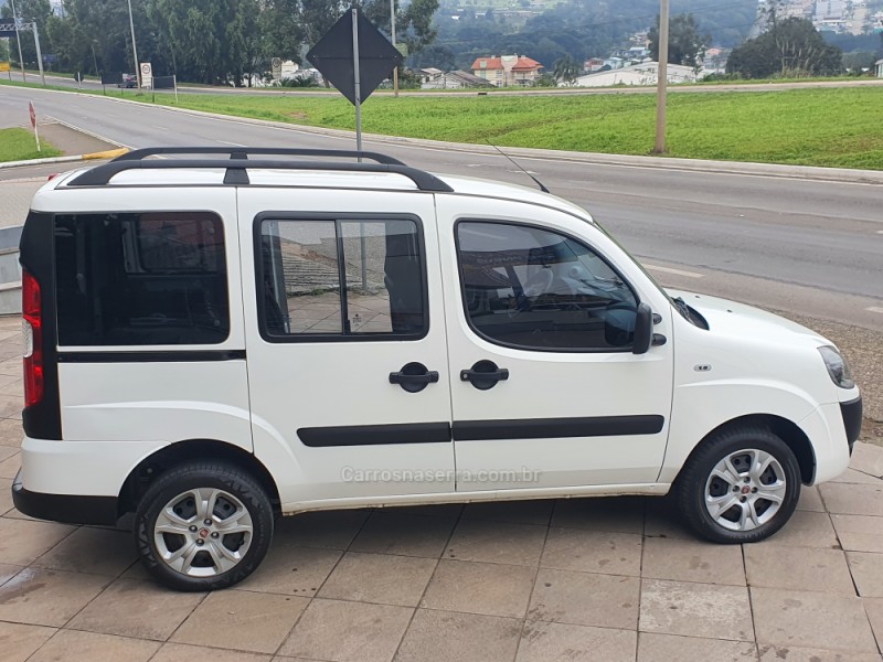 DOBLÓ 1.8 MPI ESSENCE 16V FLEX 7P MANUAL - 2019 - FARROUPILHA