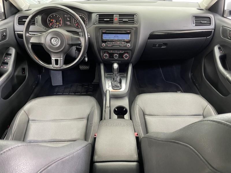 JETTA 2.0 COMFORTLINE FLEX 4P TIPTRONIC - 2011 - BENTO GONçALVES