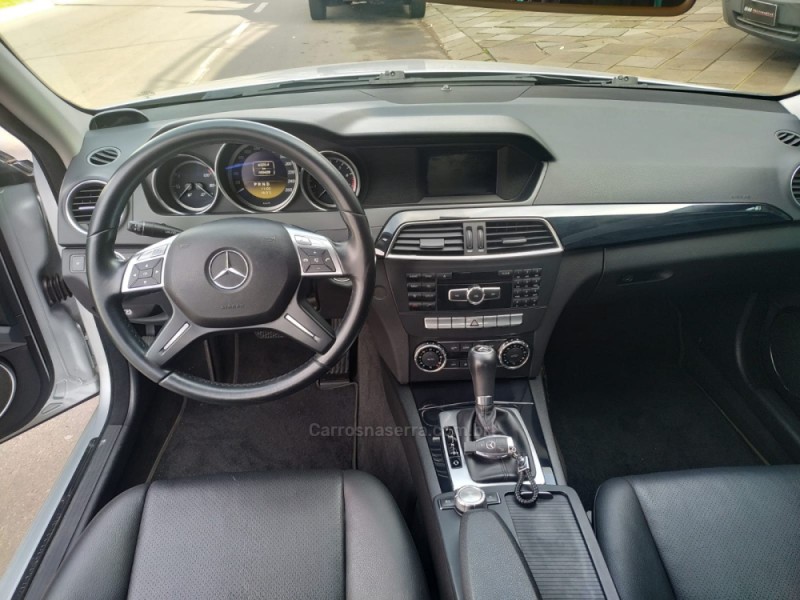 C 180 1.8 CGI CLASSIC 16V GASOLINA 4P AUTOMÁTICO - 2012 - GUAPORé