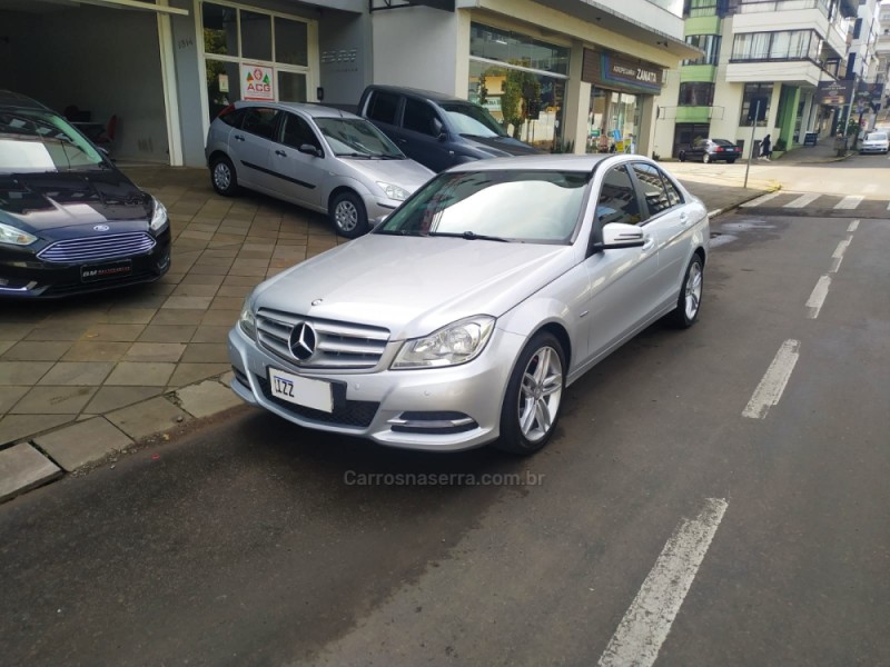 C 180 1.8 CGI CLASSIC 16V GASOLINA 4P AUTOMÁTICO - 2012 - GUAPORé