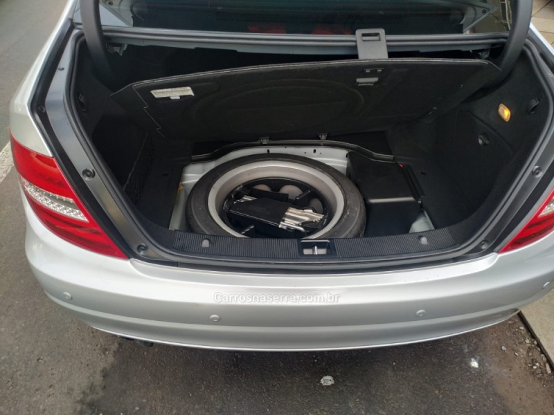 C 180 1.8 CGI CLASSIC 16V GASOLINA 4P AUTOMÁTICO - 2012 - GUAPORé