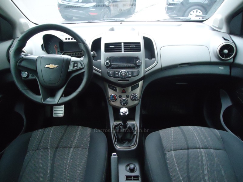 SONIC 1.6 LT 16V FLEX 4P MANUAL - 2014 - NOVO HAMBURGO