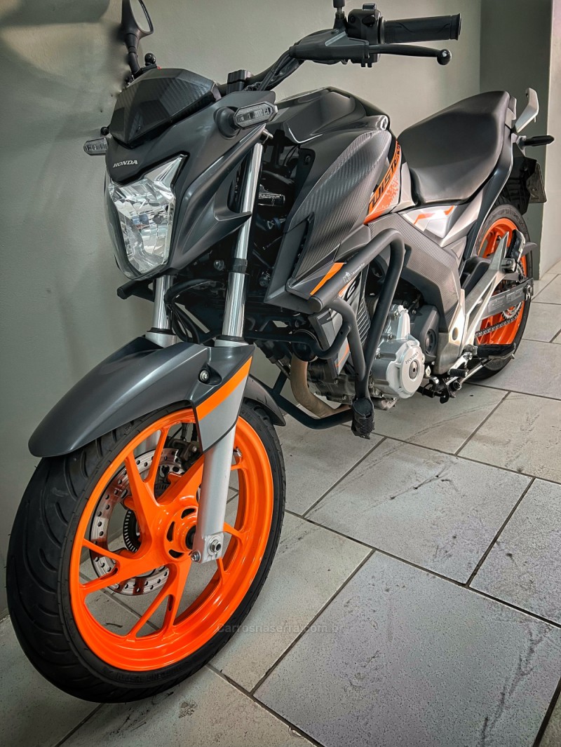 CB 250F TWISTER ABS