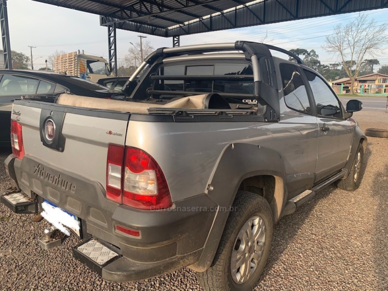 STRADA 1.8 MPI ADVENTURE LOCKER CD 16V FLEX 2P MANUAL - 2010 - CANELA