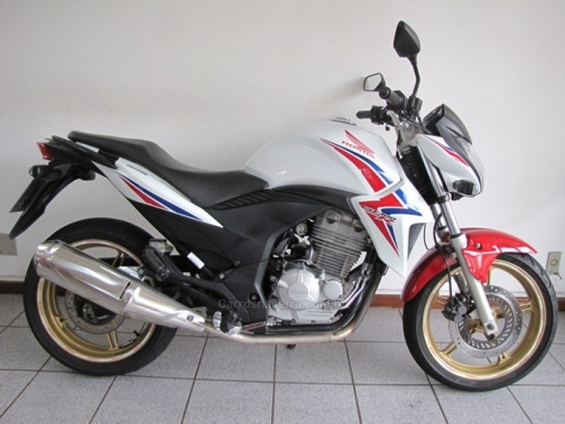 CB 300R  - 2015 - FARROUPILHA