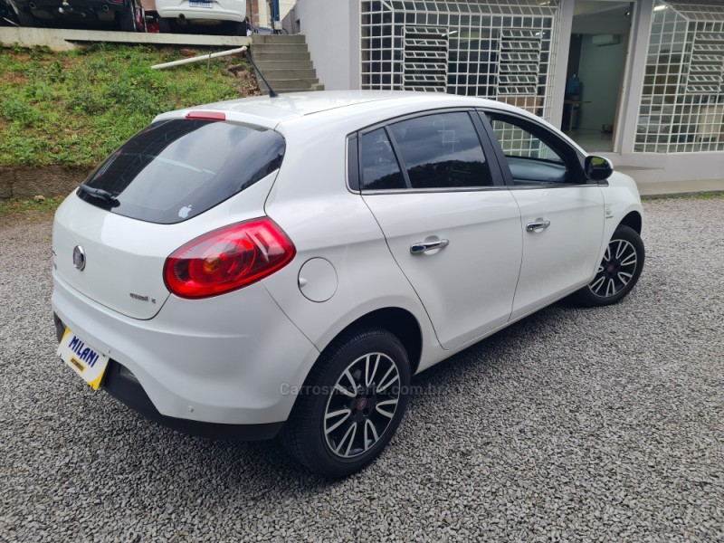 BRAVO 1.8 ESSENCE 16V FLEX 4P AUTOMATIZADO - 2013 - BENTO GONçALVES