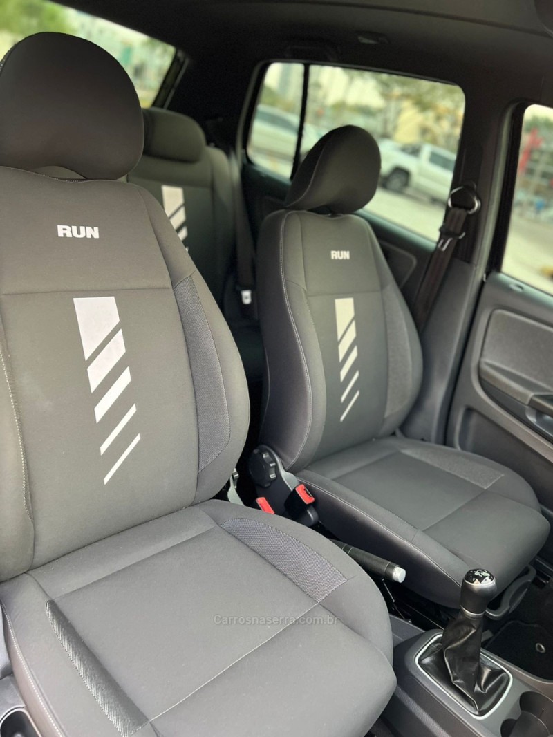 FOX 1.6 MSI RUN 8V FLEX 4P MANUAL - 2017 - NOVO HAMBURGO