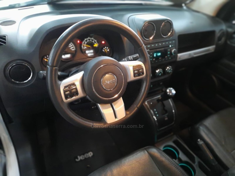 COMPASS 2.0 16V FLEX SPORT AUTOMÁTICO - 2014 - CAXIAS DO SUL