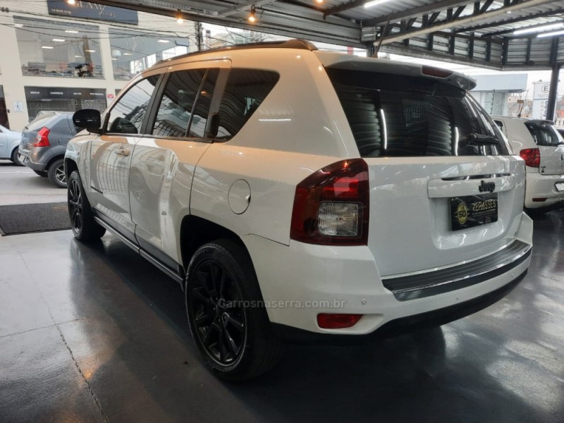 COMPASS 2.0 16V FLEX SPORT AUTOMÁTICO - 2014 - CAXIAS DO SUL