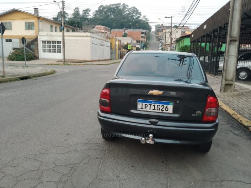 CLASSIC 1.0 MPFI LIFE 8V GASOLINA 4P MANUAL - 2009 - CAXIAS DO SUL