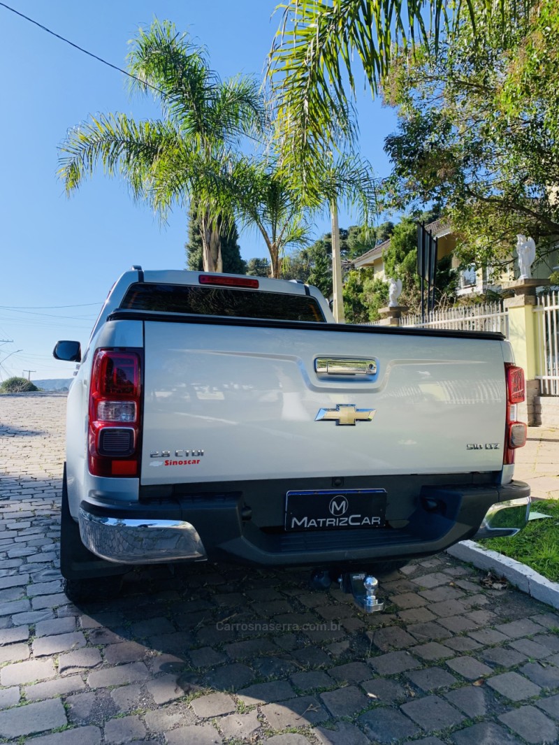 S10 2.8 LTZ 4X2 CD 16V TURBO DIESEL 4P AUTOMÁTICO - 2013 - CANELA