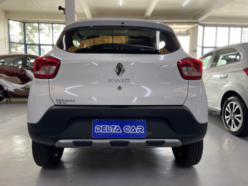 KWID 1.0 12V OUTSIDER FLEX 4P MANUAL - 2020 - NOVO HAMBURGO