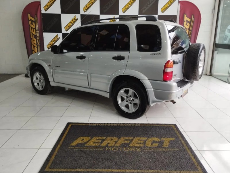 TRACKER 2.0 4X4 8V TURBO INTERCOOLER DIESEL 4P MANUAL - 2001 - PORTãO