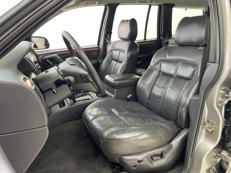GRAND CHEROKEE 4.7 LIMITED 4X4 V8 16V GASOLINA 4P AUTOMÁTICO - 1999 - BENTO GONçALVES