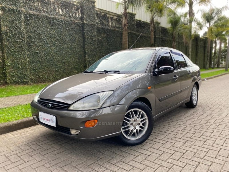 FOCUS 2.0 GLX SEDAN 16V GASOLINA 4P MANUAL
