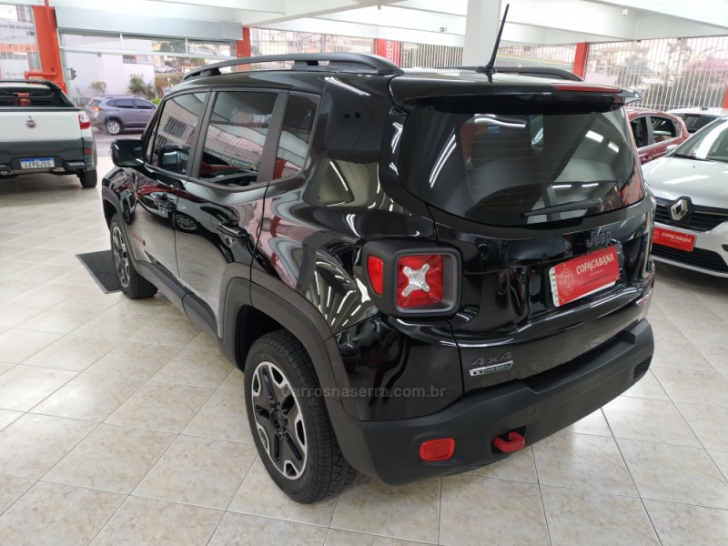 RENEGADE 2.0 16V TURBO DIESEL TRAILHAWK 4P 4X4 AUTOMÁTICO - 2016 - CAXIAS DO SUL
