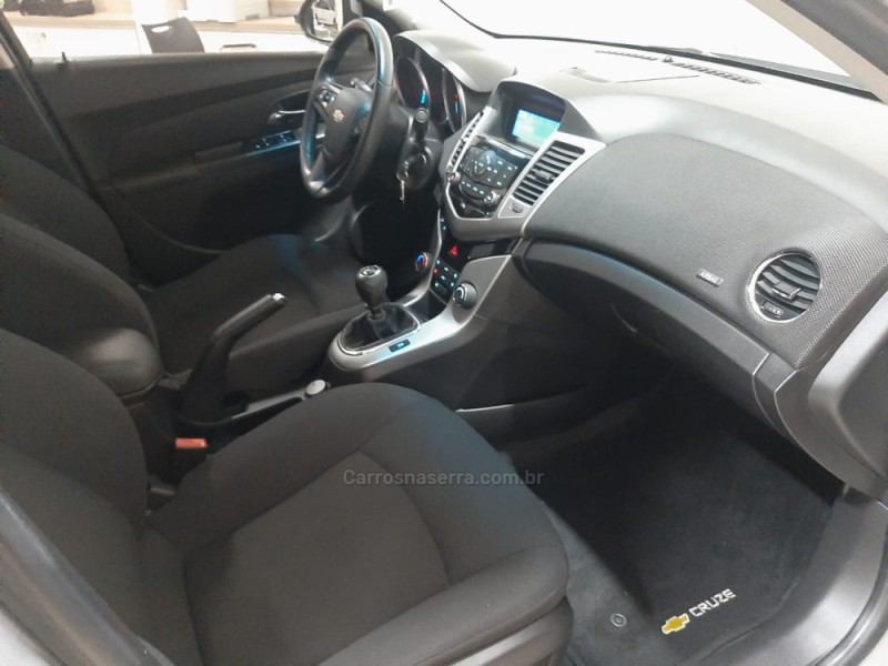 CRUZE 1.8 LT 16V FLEX 4P MANUAL - 2015 - CAXIAS DO SUL