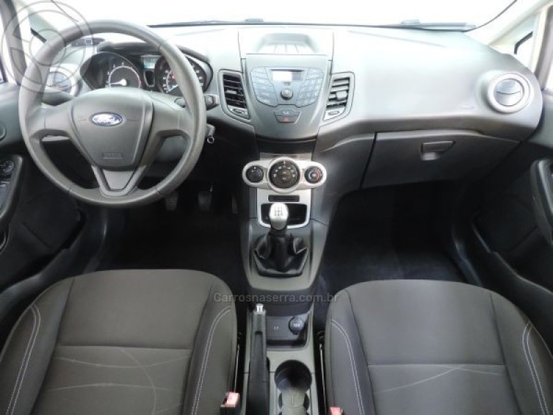 FIESTA 1.6 SE HATCH 16V FLEX 4P MANUAL - 2017 - PORTO ALEGRE