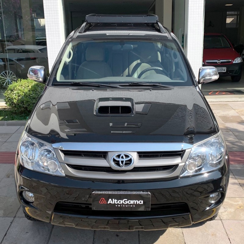 HILUX SW4 3.0 SRV 4X4 16V TURBO INTERCOOLER DIESEL 4P AUTOMÁTICO - 2006 - FLORES DA CUNHA