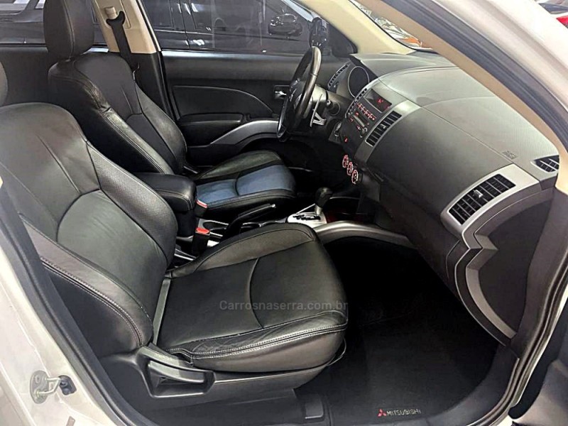 OUTLANDER 2.0 16V GASOLINA 4P AUTOMÁTICO - 2013 - CAXIAS DO SUL