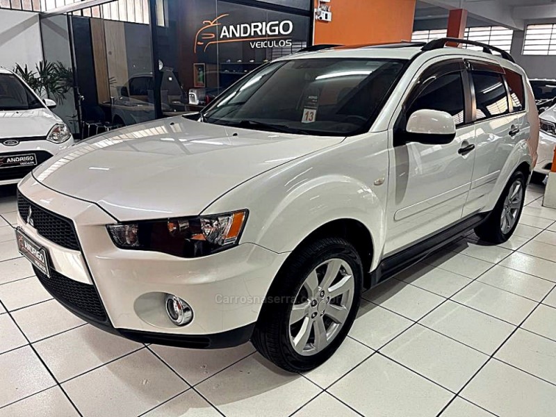 OUTLANDER 2.0 16V GASOLINA 4P AUTOMÁTICO - 2013 - CAXIAS DO SUL