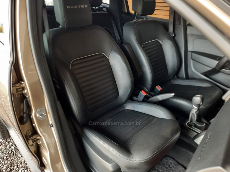 DUSTER 1.6 ICONIC 16V FLEX 4P AUTOMÁTICO - 2022 - CAXIAS DO SUL