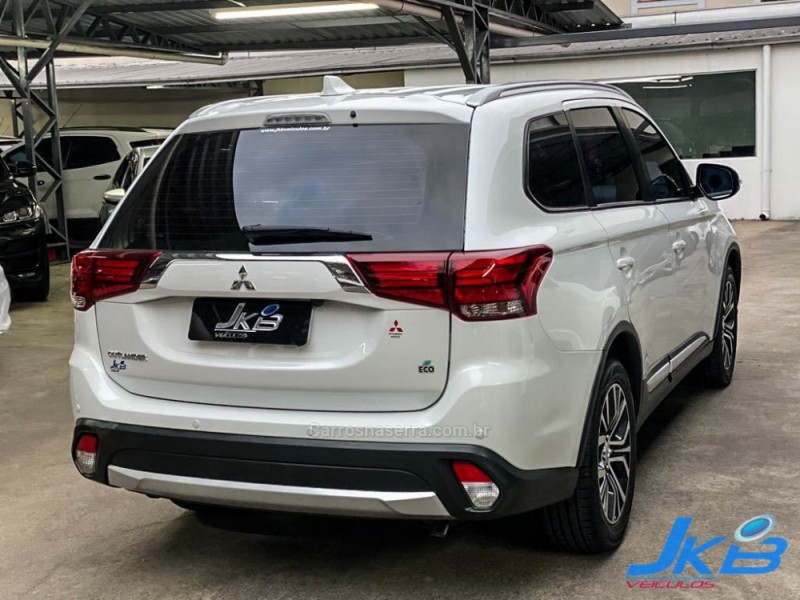 OUTLANDER 2.0 16V GASOLINA 4P AUTOMÁTICO - 2017 - NOVO HAMBURGO