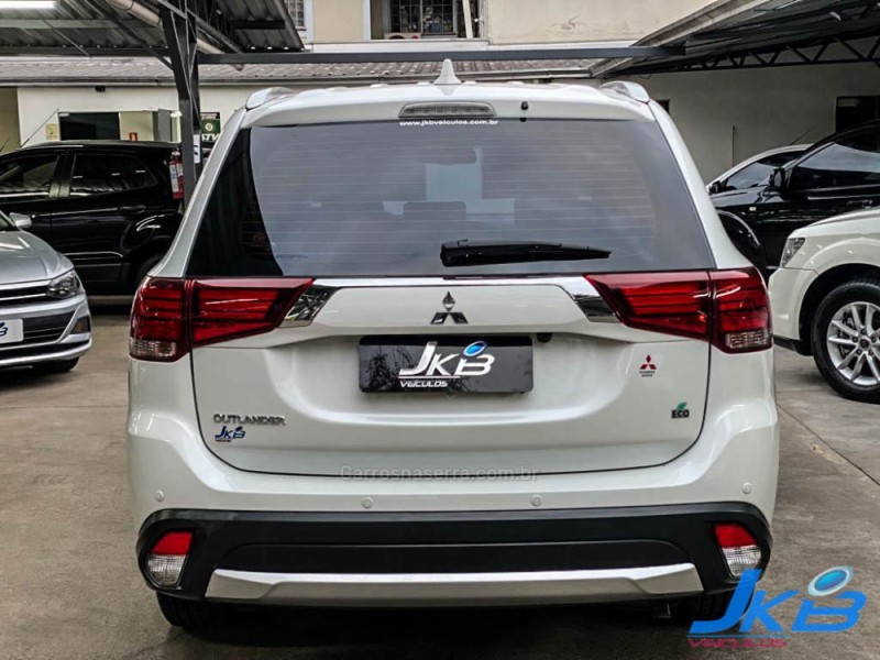 OUTLANDER 2.0 16V GASOLINA 4P AUTOMÁTICO - 2017 - NOVO HAMBURGO