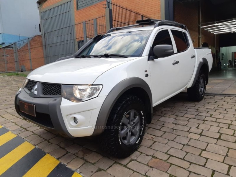 L200 SAVANA 3.2 4X4 16V TURBO INTERCOOLER DIESEL 4P AUTOMÁTICO - 2017 - CAXIAS DO SUL