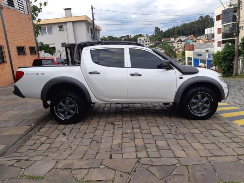 L200 SAVANA 3.2 4X4 16V TURBO INTERCOOLER DIESEL 4P AUTOMÁTICO - 2017 - CAXIAS DO SUL
