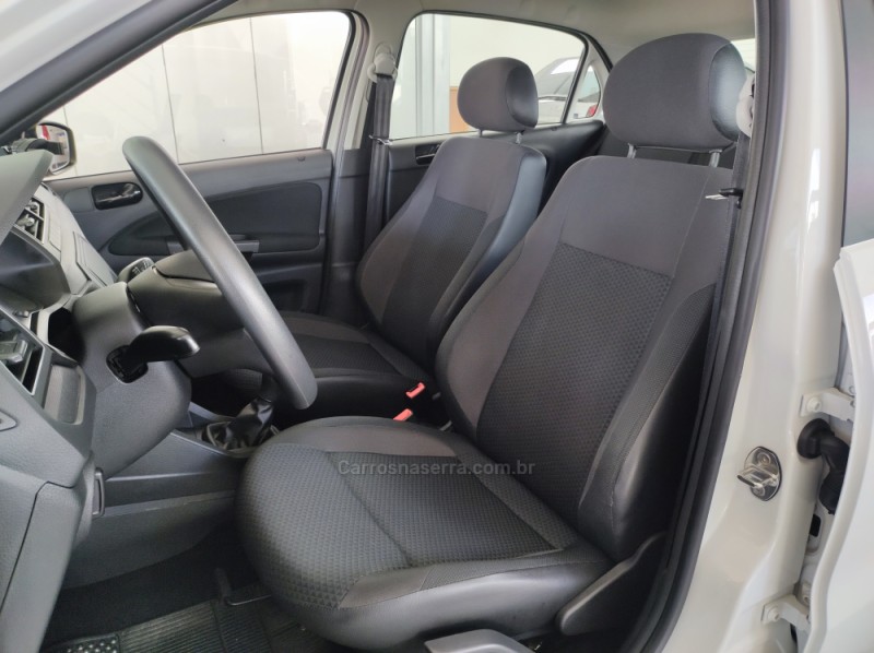 GOL 1.6 MSI 8V TOTALFLEX 4P MANUAL - 2021 - TAPEJARA