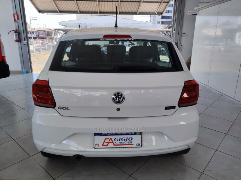 GOL 1.6 MSI 8V TOTALFLEX 4P MANUAL - 2021 - TAPEJARA